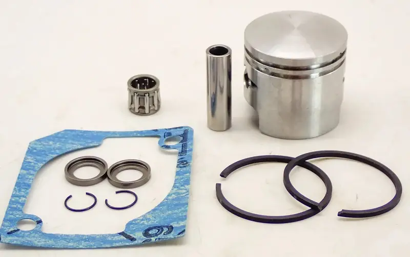 Shindaiwa Genuine Piston And Ring Kit For T230, C230 (P021030500) 1