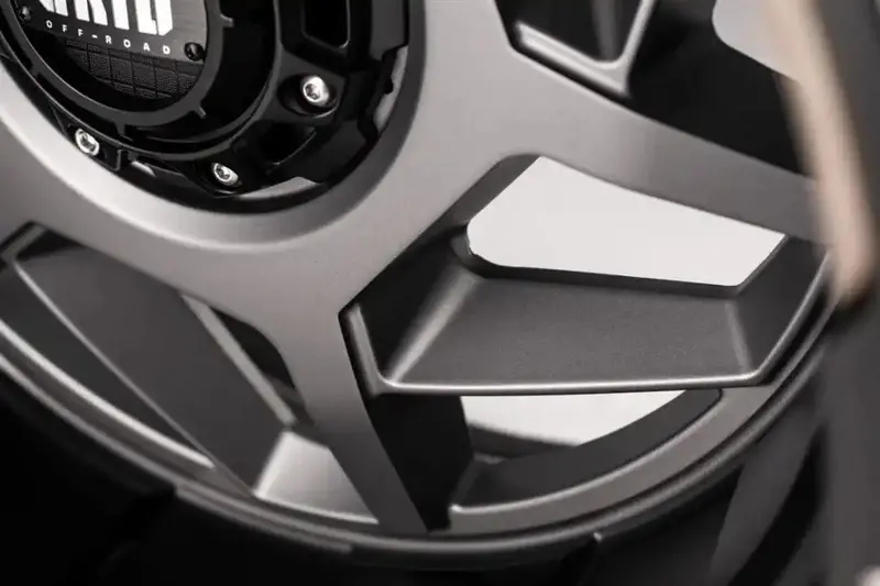 14"–20" Alloy Wheel Spec: 9.0" Width, 6×135/139.7Mm Bolt Pattern, 15Mm Offset 1